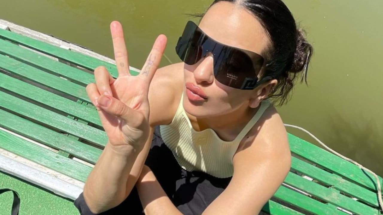 Rosalía regañó a sus ‘motomamis’ tras accidente en el escenario